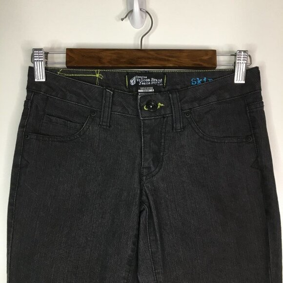 Genuine Volcom brand  Sadie Skinny Jeans Size 0 - Picture 2 of 12